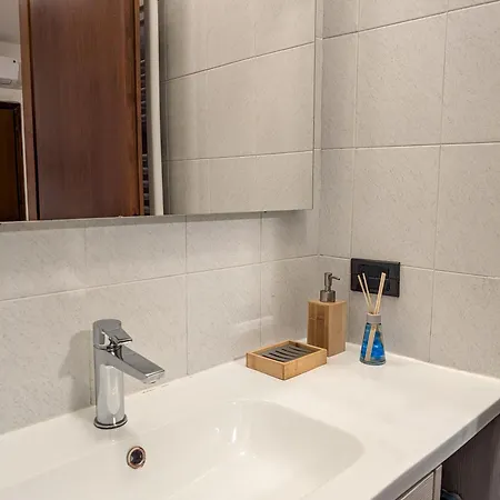 Casa Olga - Bilocale Con Terrazzo Zona Fiera *